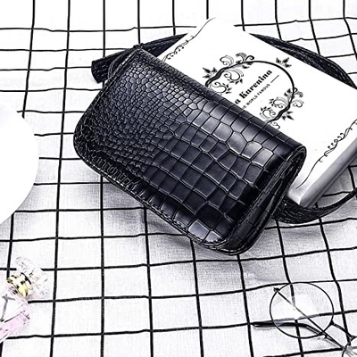 Crocodile Small Crossbody Fanny Pack Pu Leather Purses With Cell Phone Pockets